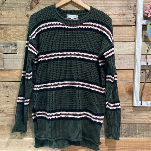 Pink Rose Sweater.  Over size  winter season woman Green color - Picture 3 of 7